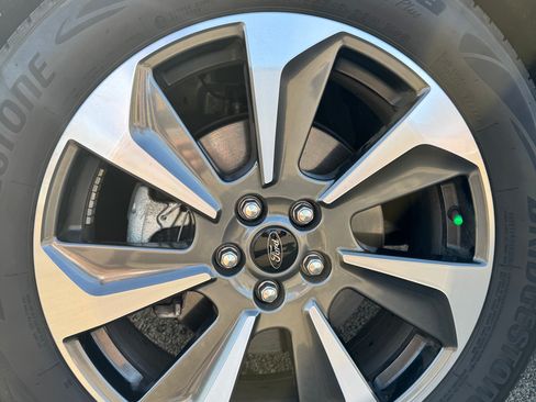 Used 2024 Ford Escape Platinum w/ Premium Technology Package image 29