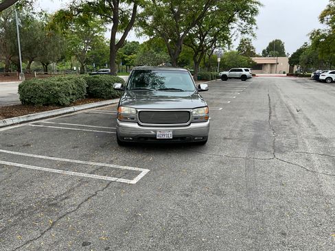 Used 2000 GMC Sierra 1500 2WD Extended Cab image 2