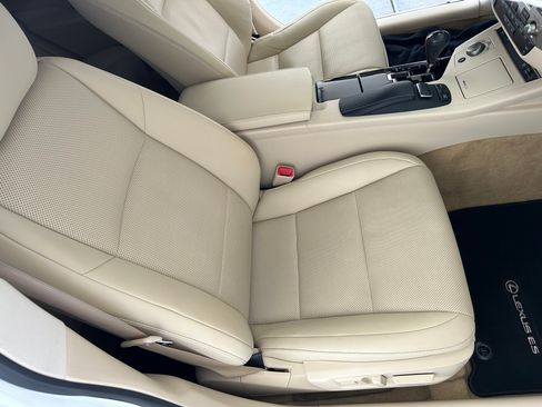 Used 2014 Lexus ES 350 w/ Premium Package FWD image 9