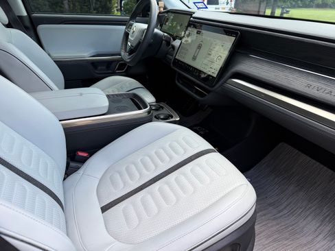 Used 2023 Rivian R1S Adventure AWD/4WD image 16