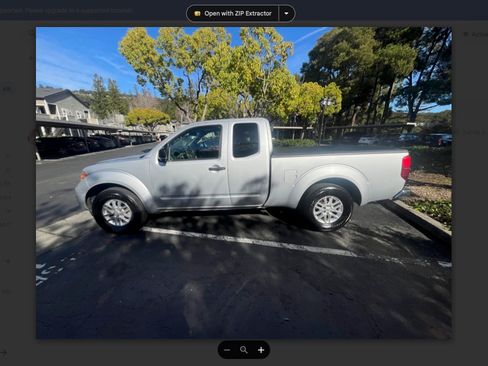 Used 2014 Nissan Frontier SV image 3