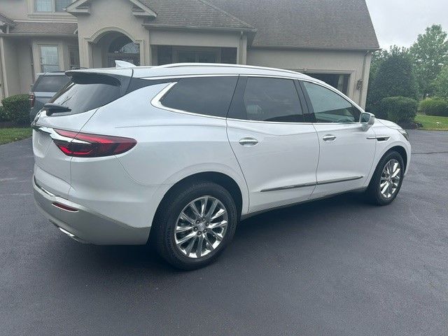 Used 2020 Buick Enclave Premium w/ Sun and Sites Package AWD/4WD image 6