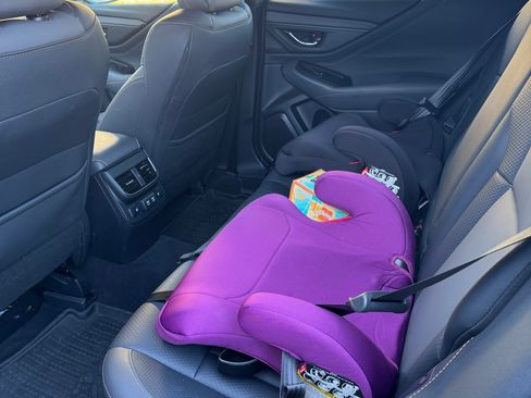 Used 2022 Subaru Outback Wilderness w/ Wilderness Package image 11