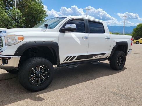 Used 2017 Toyota Tundra Limited image 1