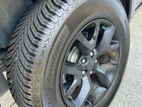 Used 2018 Jeep Cherokee Trailhawk w/ Quick Order Package 27L image 16