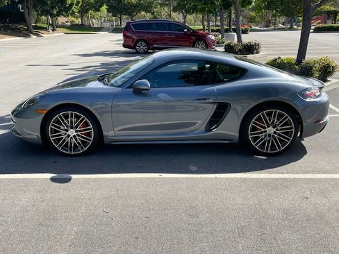 Used 2025 Porsche 718 Cayman S image 6