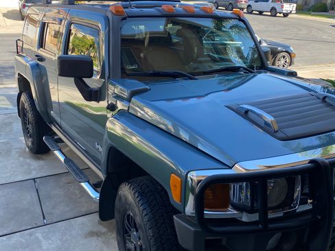 Used 2007 HUMMER H3 Luxury image 12