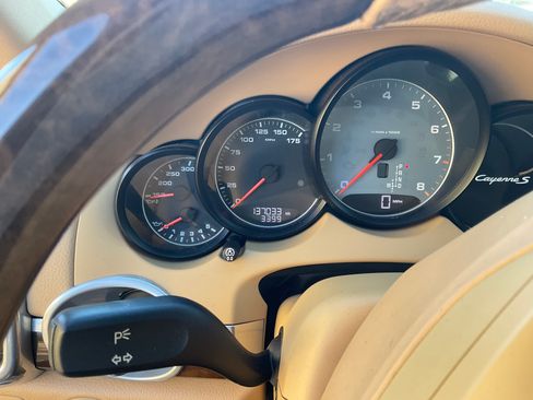 Used 2014 Porsche Cayenne S image 6