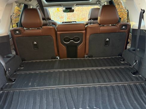 Used 2024 Acura MDX SH-AWD w/ Technology Package image 5