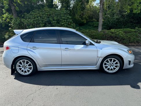 Used 2010 Subaru Impreza WRX STI image 4