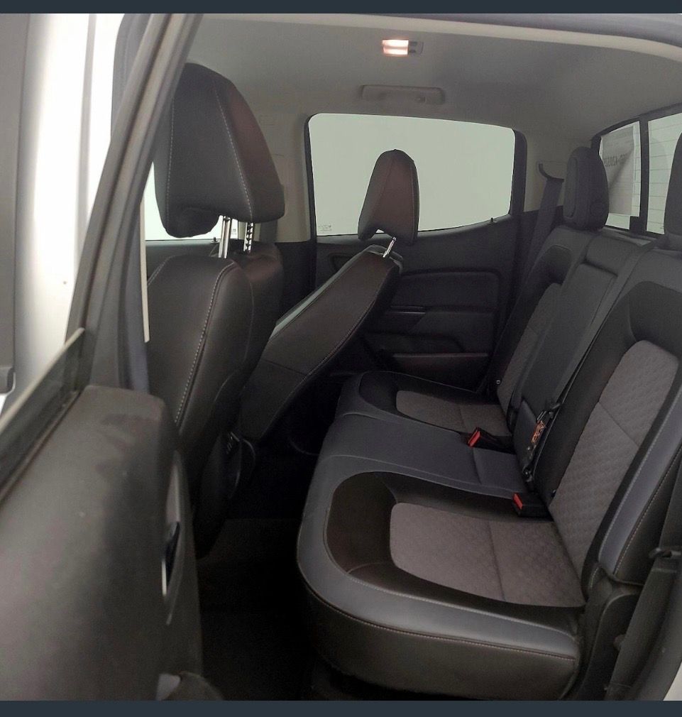 Used 2018 Chevrolet Colorado Z71 RWD image 12