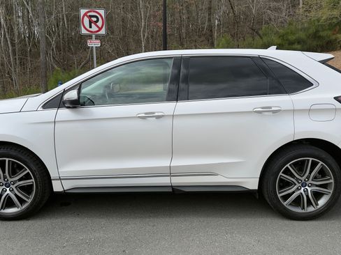Used 2019 Ford Edge Titanium w/ Equipment Group 301A image 1