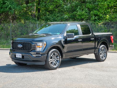 Used 2023 Ford F150 XL w/ STX Appearance Package RWD image 4