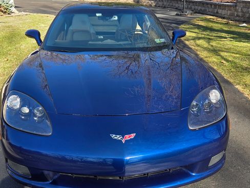 Used 2005 Chevrolet Corvette Coupe w/ Preferred Equipment Group image 10