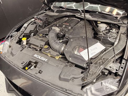 Used 2019 Ford Mustang GT w/ Performance Package - Level 2 RWD image 12