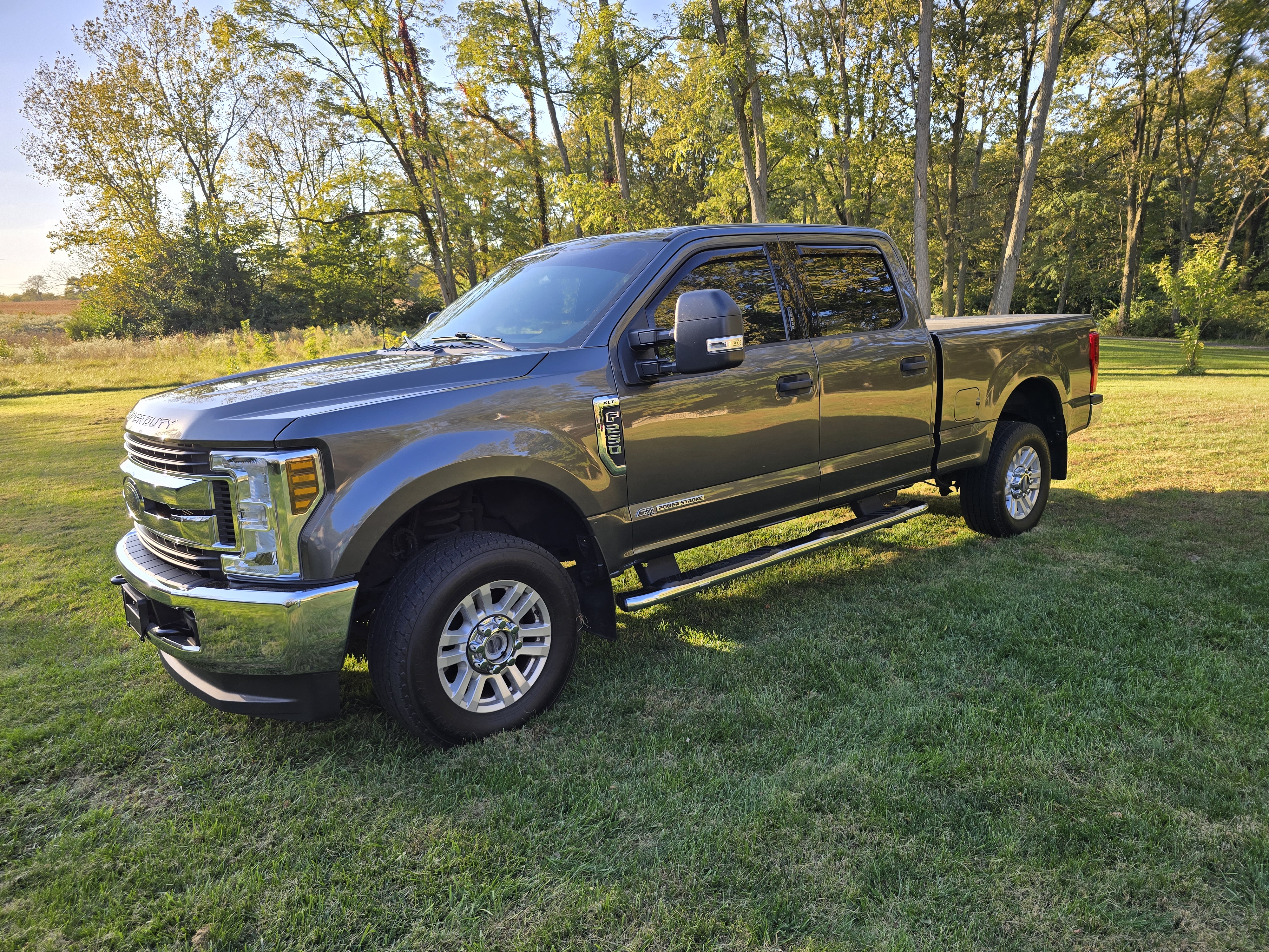 Used 2018 Ford F250 XLT AWD/4WD image 1