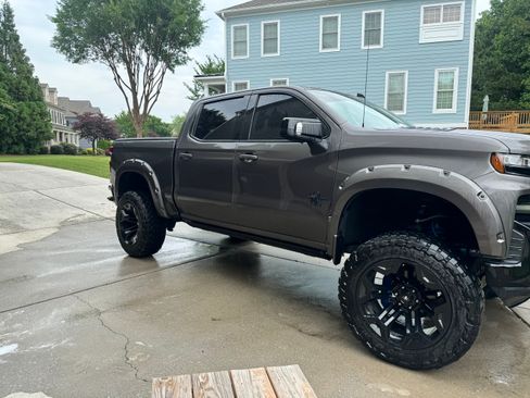 Used 2020 Chevrolet Silverado 1500 LTZ w/ LTZ Premium Package image 1