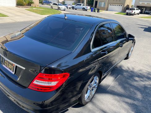 Used 2014 Mercedes-Benz C 250 Sedan image 2