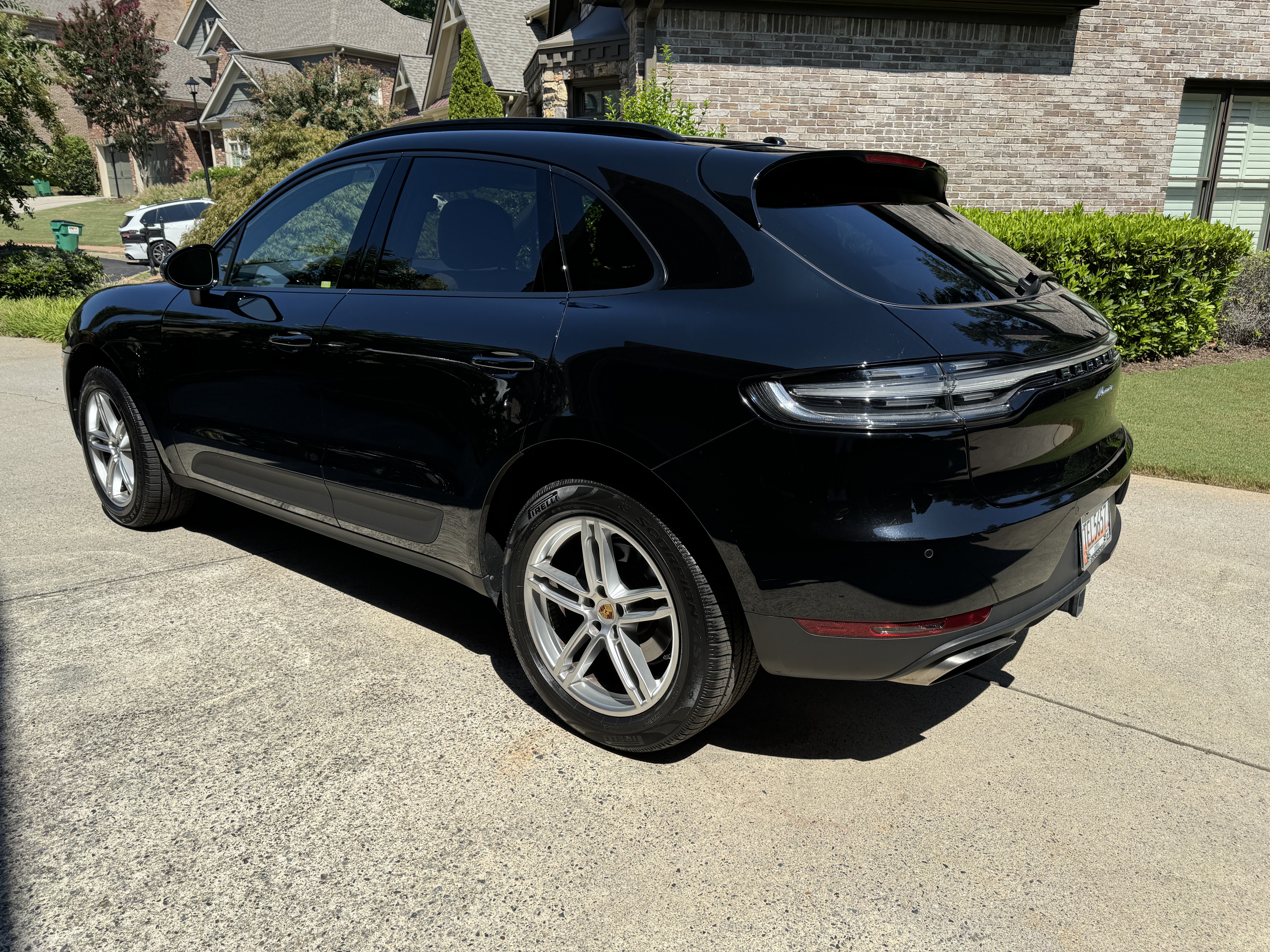 Used 2019 Porsche Macan AWD/4WD image 9