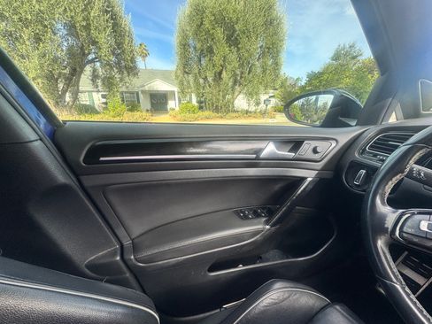 Used 2019 Volkswagen Golf R 4-Door AWD/4WD image 14