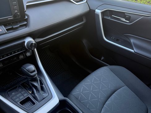 Used 2021 Toyota RAV4 XLE w/ XLE Grade Weather Package image 12