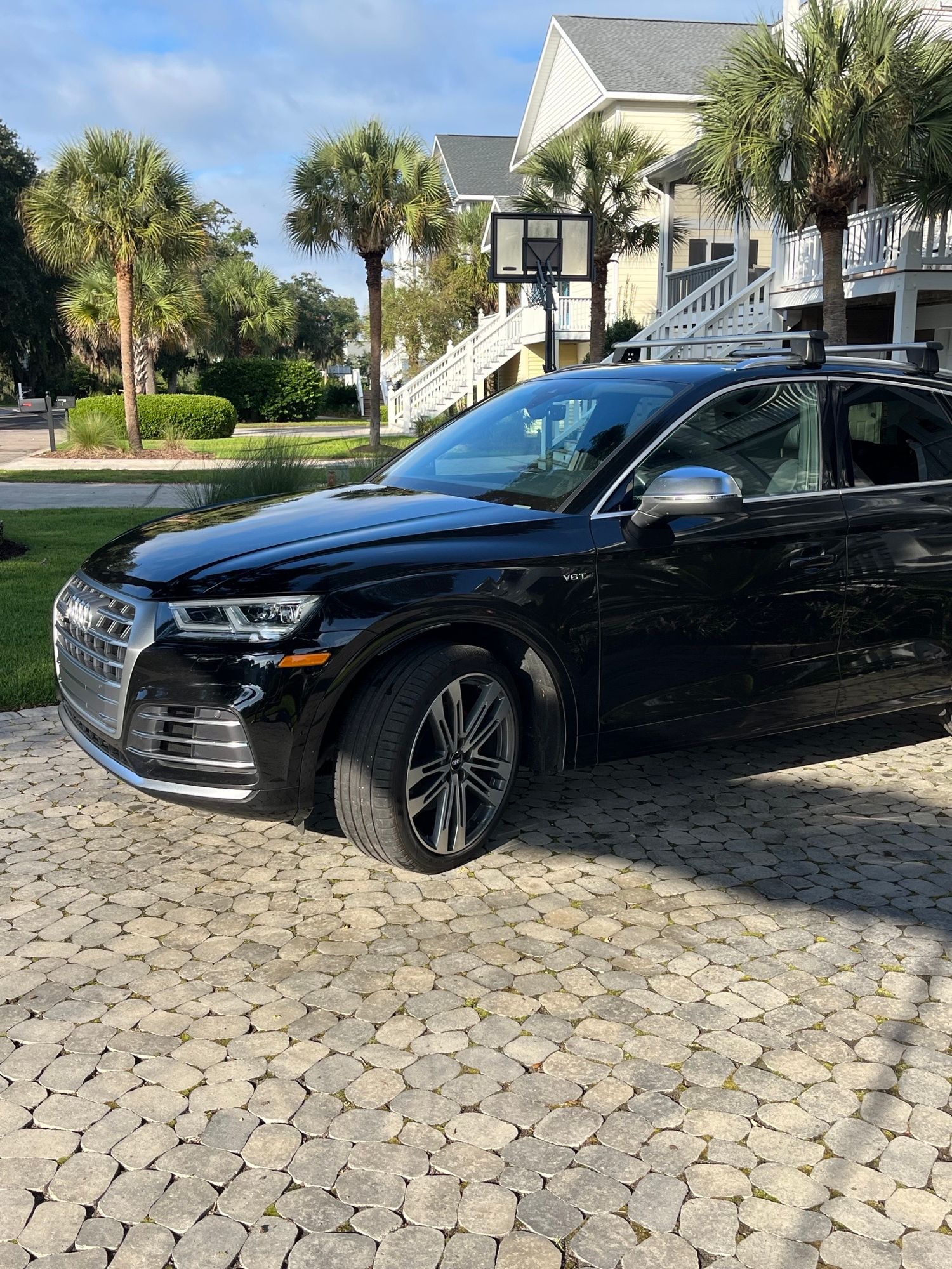 Used 2018 Audi SQ5 Premium Plus w/ S Sport Package AWD/4WD image 9