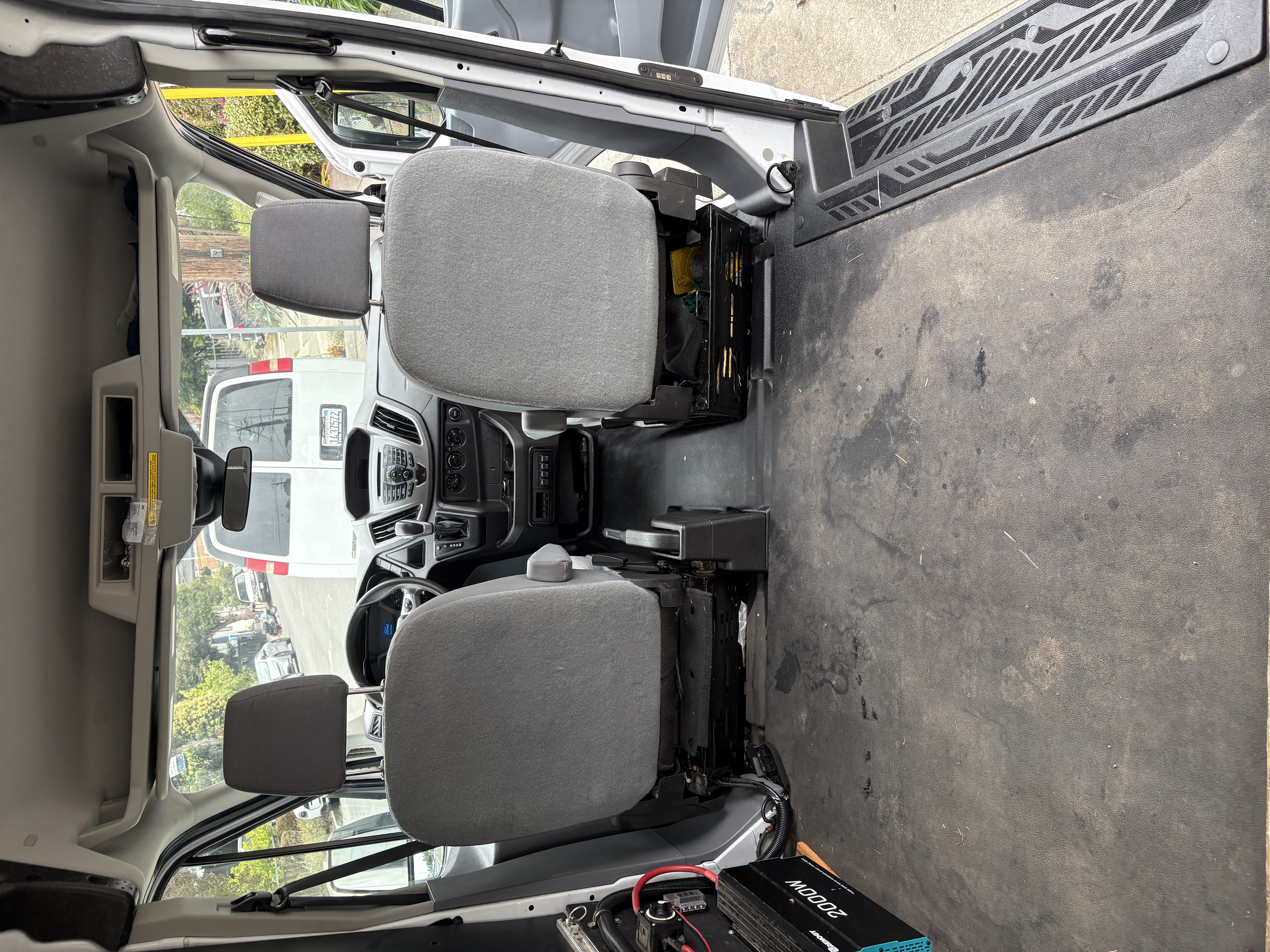Used 2019 Ford Transit 250 148 Medium Roof w/ Interior Upgrade Package RWD image 17
