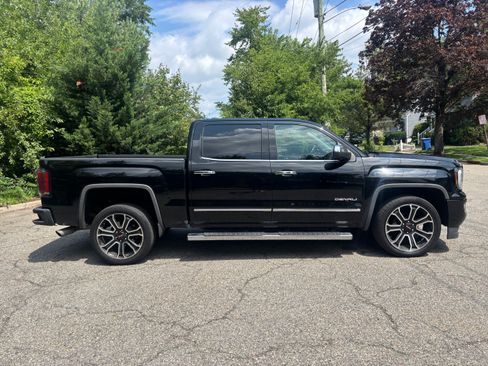 Used 2017 GMC Sierra 1500 Denali AWD/4WD image 9