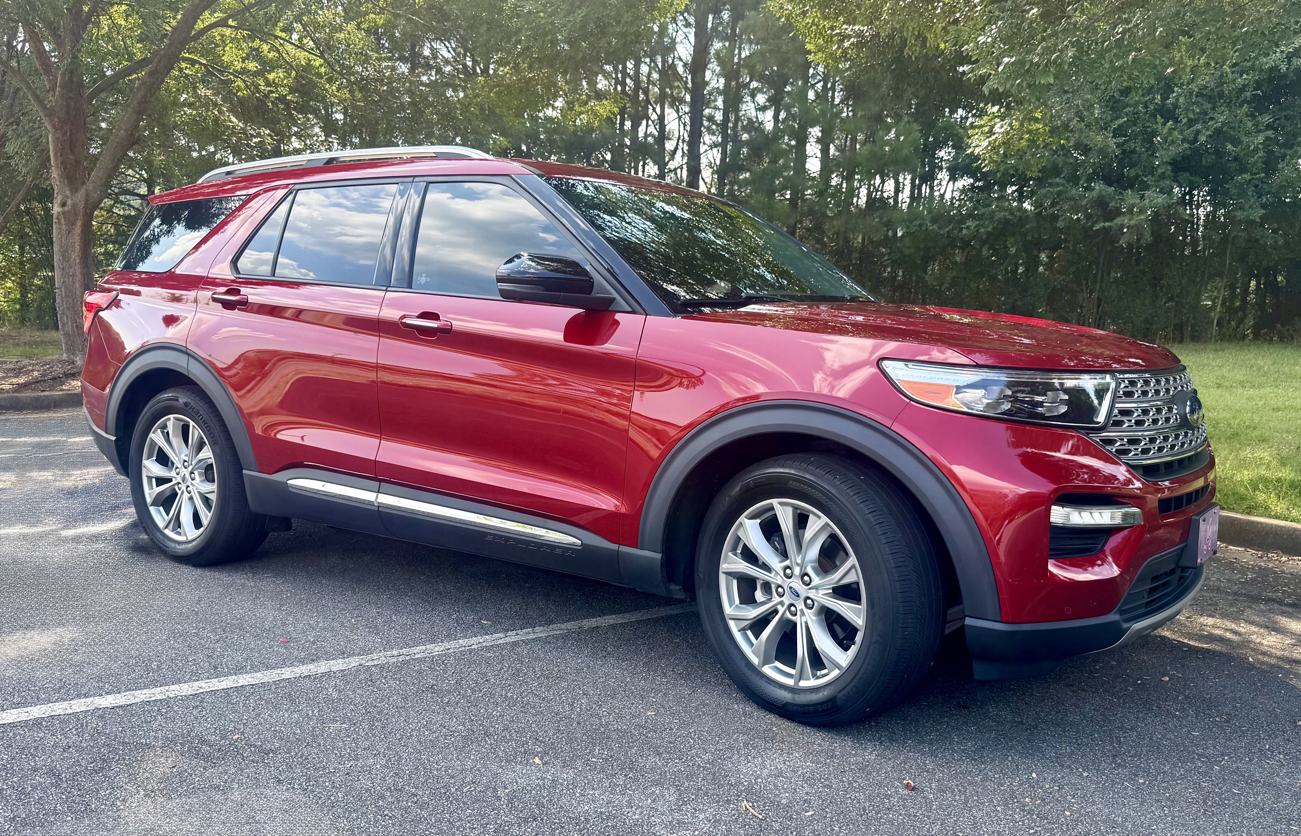 Used 2021 Ford Explorer Limited w/ Equipment Group 301A RWD image 14