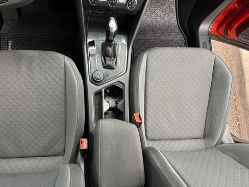 Used 2019 Volkswagen Tiguan S w/ 3rd Row Seat Package image 10