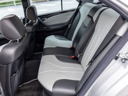 Used 2000 Mercedes-Benz E 55 AMG Sedan image 9