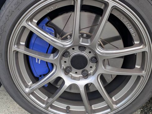 Used 2024 Volkswagen Golf R image 8