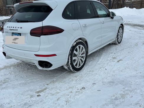 Used 2017 Porsche Cayenne GTS image 10