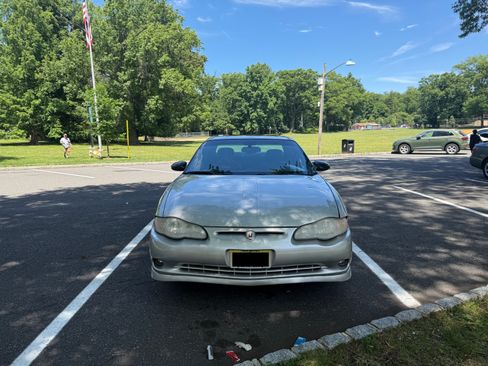 Used 2002 Chevrolet Monte Carlo SS w/ High Sport Appearance Pkg FWD image 4