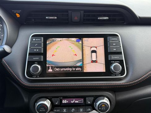 Used 2019 Nissan Kicks SR w/ SR Premium Package image 19