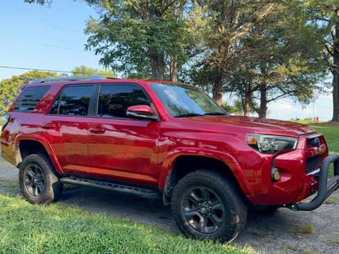 Used 2015 Toyota 4Runner SR5 Premium AWD/4WD image 1