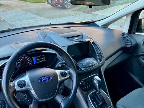 Used 2016 Ford C-MAX SE w/ Equipment Group 202A image 12