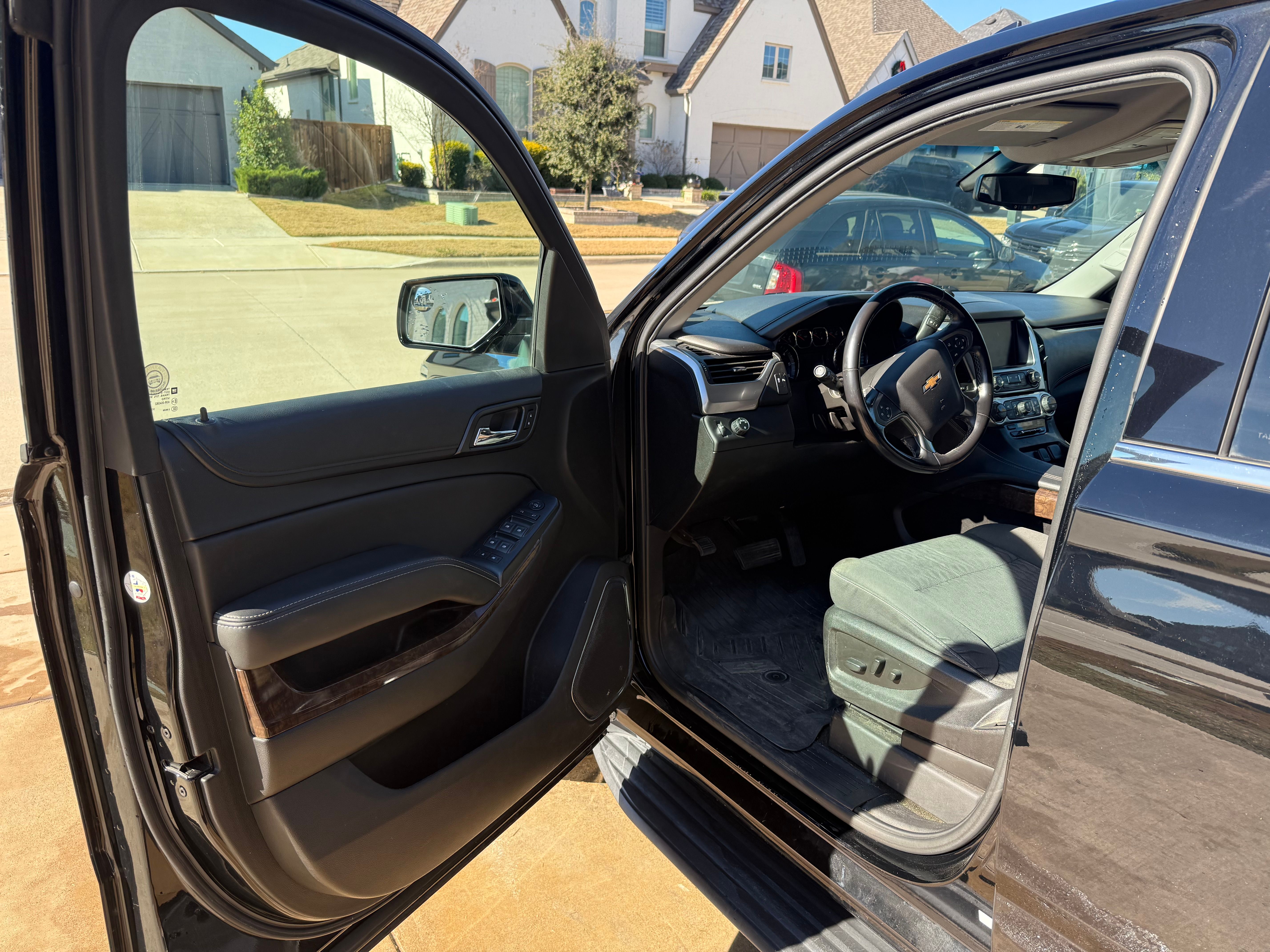 Used 2018 Chevrolet Tahoe LS RWD image 11