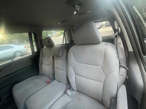 Used 2006 Honda Odyssey EX image 2