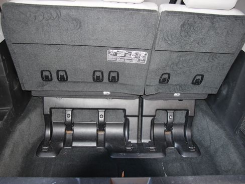 Used 2017 Toyota Sienna Limited image 12