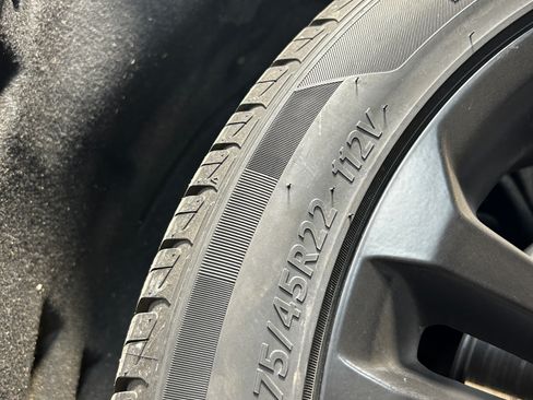 Used 2017 Chevrolet Silverado 1500 LTZ Z71 w/ LTZ Plus Package image 27