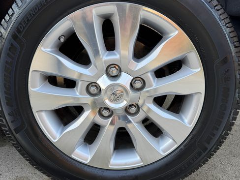 Used 2012 Toyota Sequoia Platinum image 13