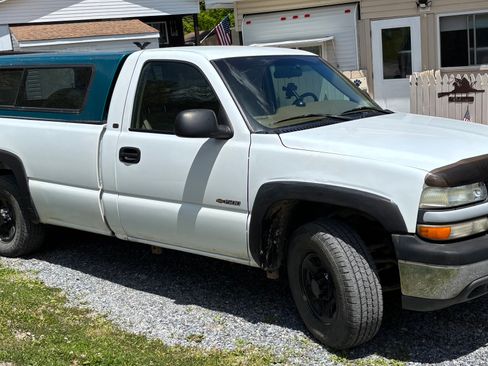 Used 2000 Chevrolet Silverado 1500 4x4 Regular Cab w/ Firm Ride Suspension Pkg image 9