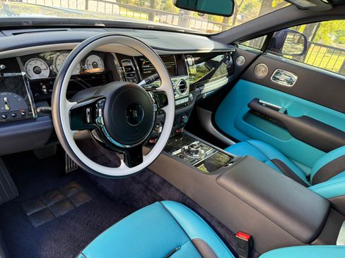 Used 2019 Rolls-Royce Wraith Coupe 2D image 16