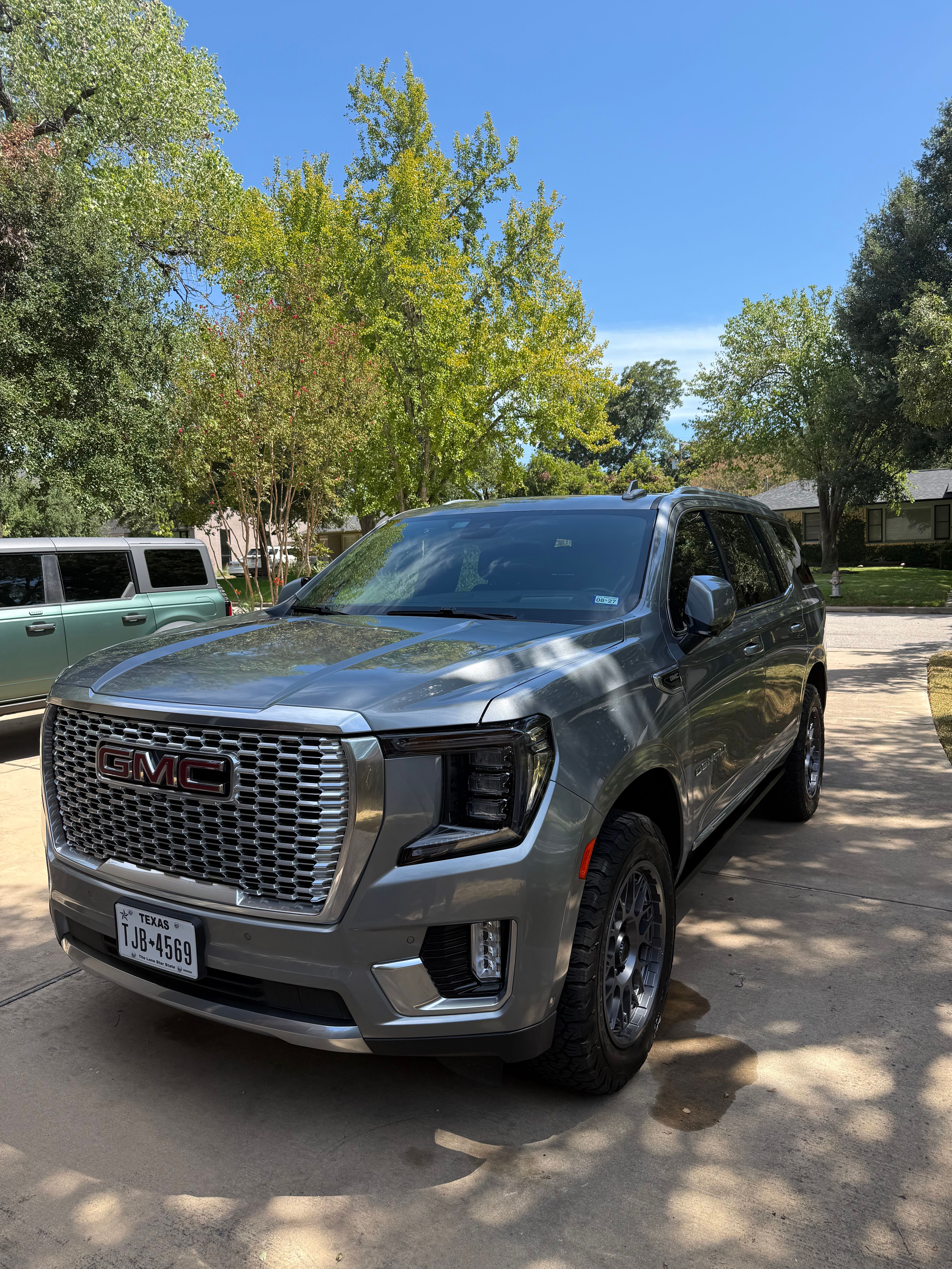 Used 2023 GMC Yukon Denali w/ Denali Reserve Package AWD/4WD image 6