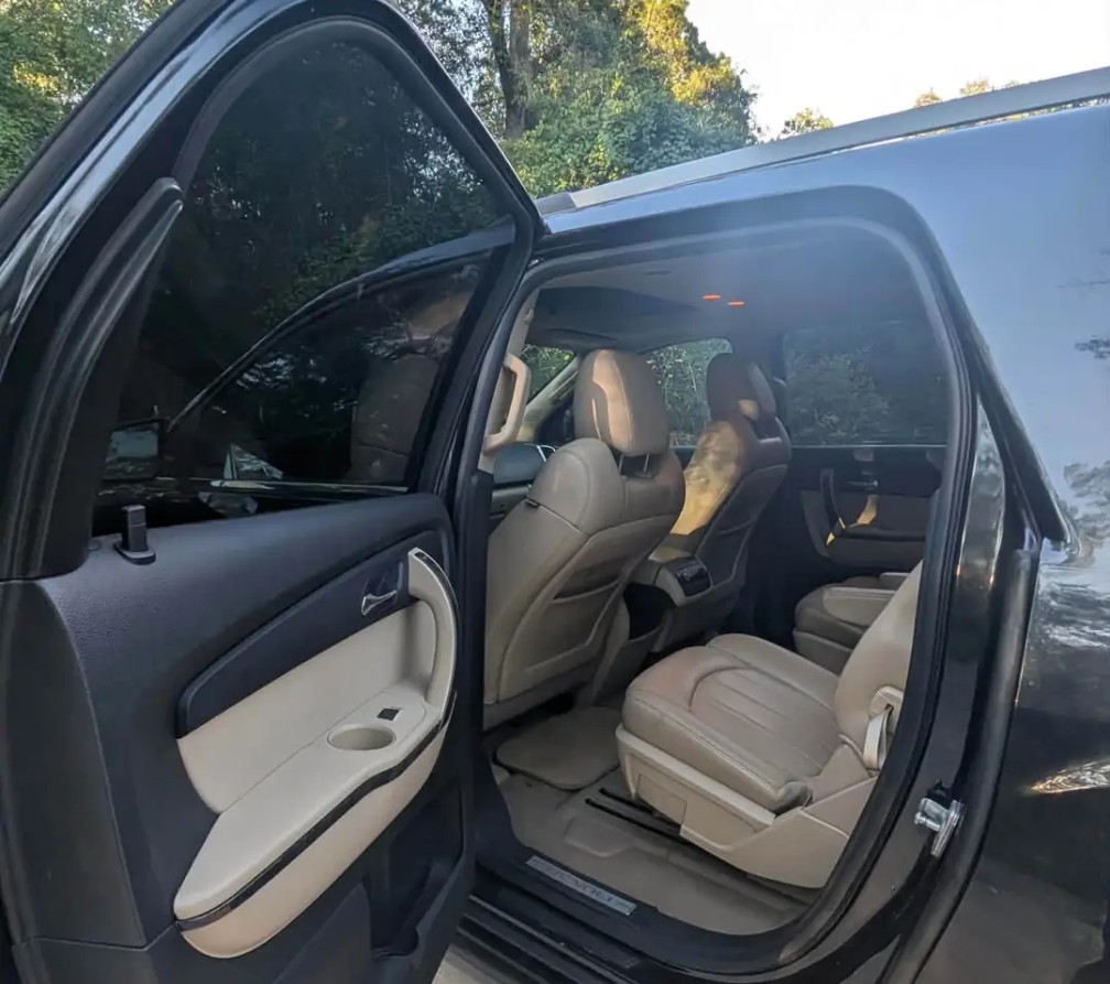 Used 2012 GMC Acadia Denali FWD image 5