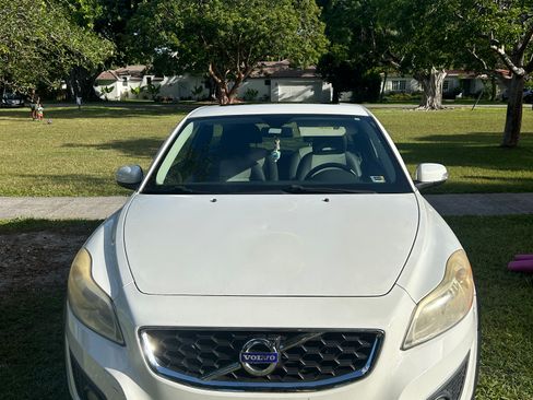 Used 2011 Volvo C30 image 1