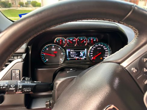 Used 2018 GMC Yukon XL SLT w/ Premium Edition AWD/4WD image 14