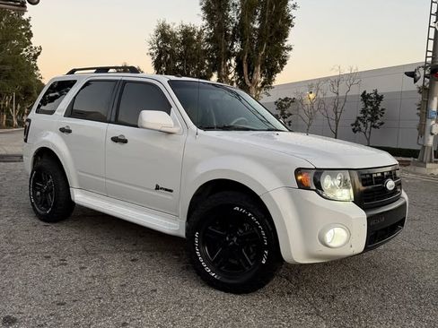 Used 2011 Ford Escape Hybrid Sport Utility 4D image 2