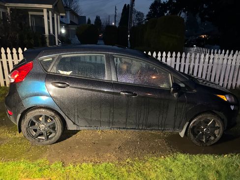 Used 2014 Ford Fiesta S w/ Exterior Protection Package image 9